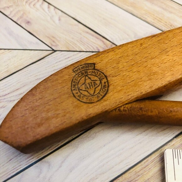 Vintage Hotel Wood Hanger - Chicago - Picture 5 of 9